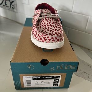 New shoes !!!!! ❤️Hey dude shoes Wendy youth love